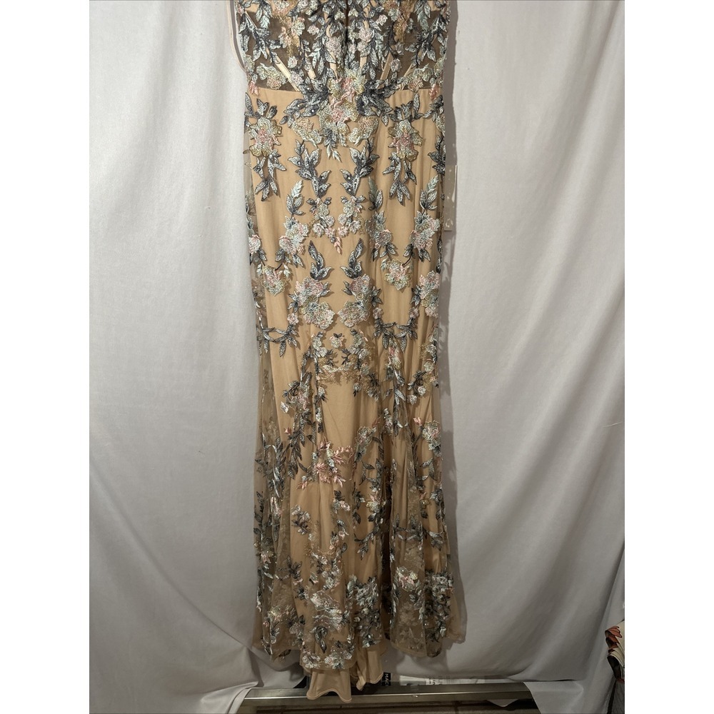 NWT $798 Mac‎ Duggal [ 4 ] 79313 Embroidered Spaghetti Strap Trumpet Gown Nude - Picture 11 of 15